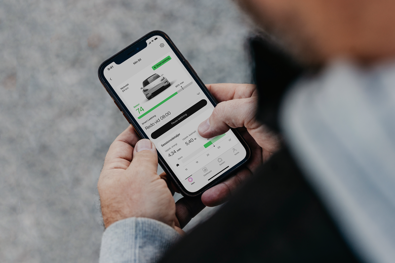 Laddning av bil i Svea Solar-appen