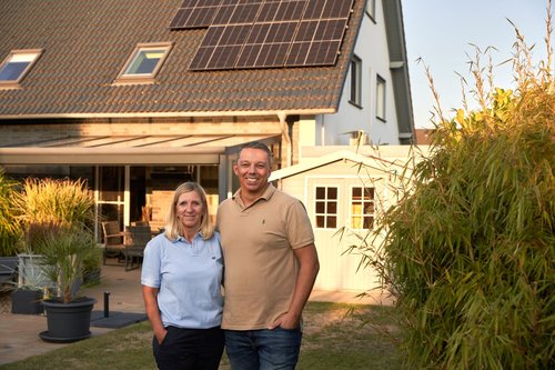 Außerdem sollen die Einnahmen aus dem Betrieb der Photovoltaikanlage von der Steuer befreit werden - dies betrifft die Einkommensteuer, Gewerbesteuer und die 19 Prozent Umsatzsteuer. Mehr Informationen findest du in den nächsten Abschnitten.